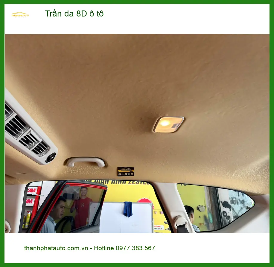 Anh Phong bọc trần da 8D ô tô Honda CR-V tại Quận 3 chống nóng, tăng thẩm mỹ