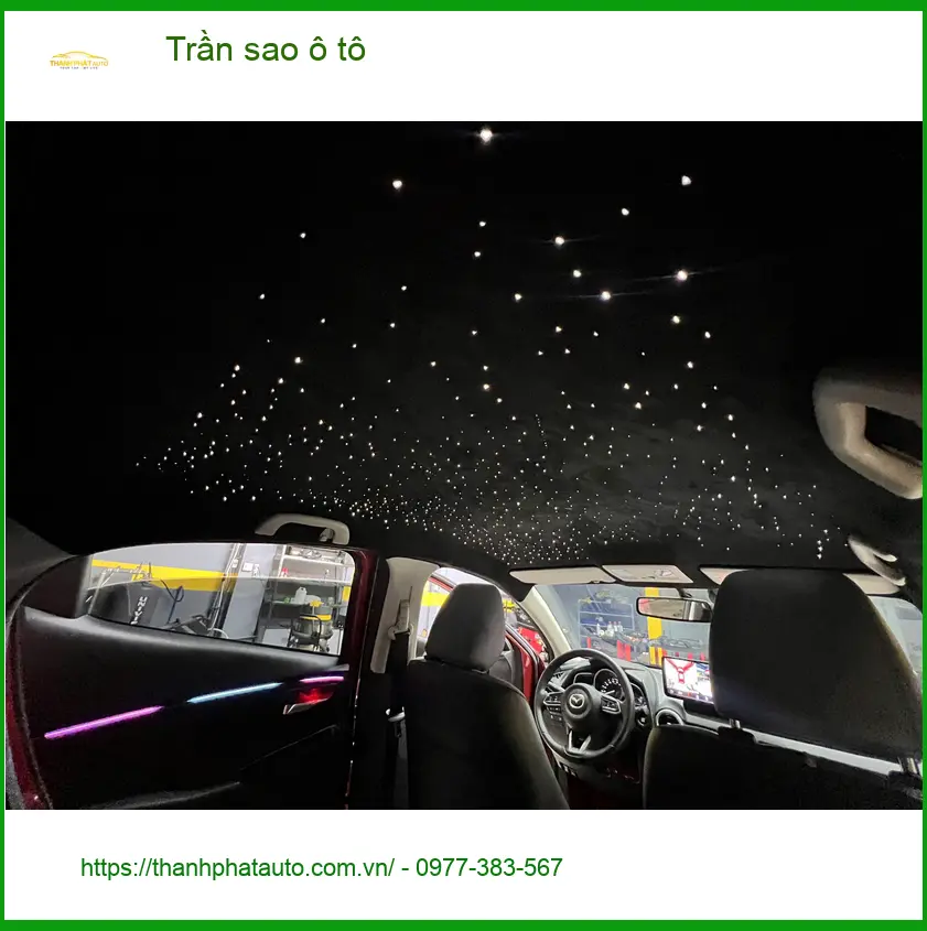 Cô Hà lắp trần sao ô tô Honda CRV ở Quận 2, nội thất xe trở nên sang trọng