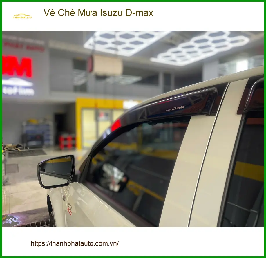 Chú Phúc gắn Vè Che Mưa Isuzu D-max tại Cần Giờ để giữ nội thất khô ráo ảnh thực tế 2