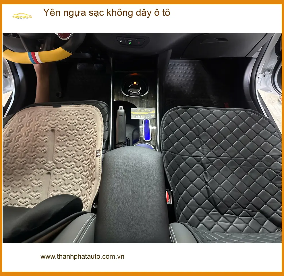 Chị Thảo gắn yên ngựa sạc không dây ô tô Honda CRV tại Quận 9 ảnh thực tế 3