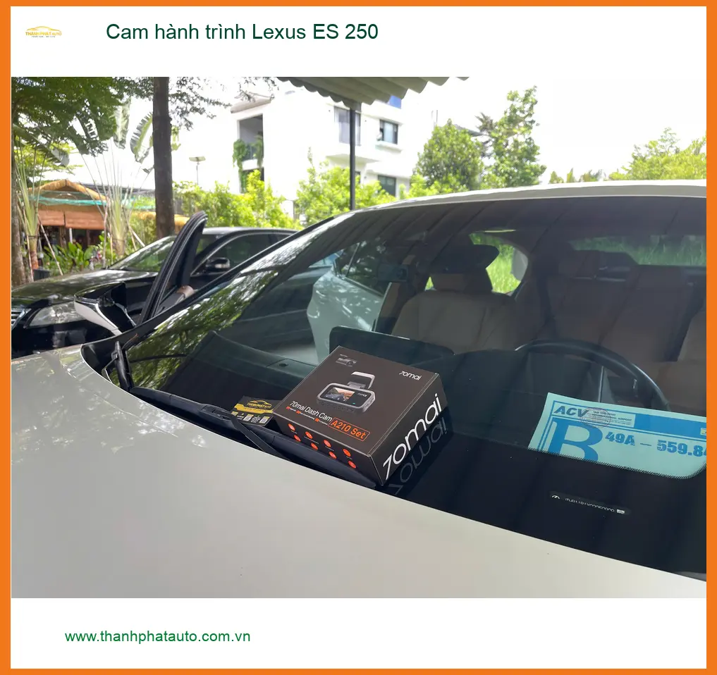 Chú Dũng lắp Cam hành trình Lexus ES 250 tại Quận 9 để an tâm hơn khi di chuyển ảnh thực tế 4