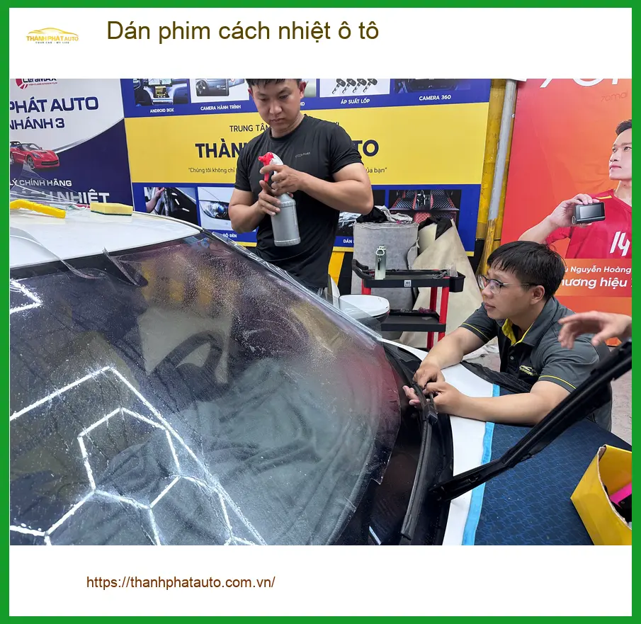 Chị Mai dán phim cách nhiệt ô tô Mazda CX5 tại Quận 12 tránh nắng gắt ảnh thực tế 3