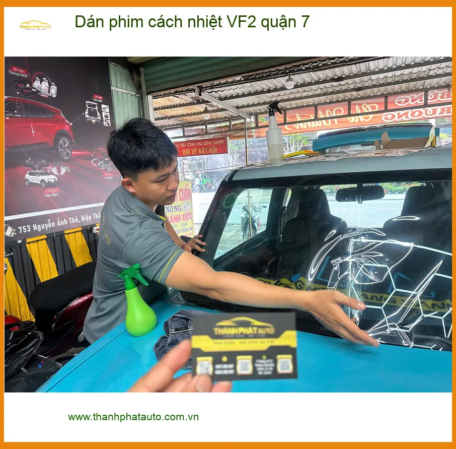 Trung Tâm Dán Phim Cách Nhiệt Ô Tô VF2 tại Quận 7 - Thi Công Chuyên Nghiệp ảnh thực tế 2