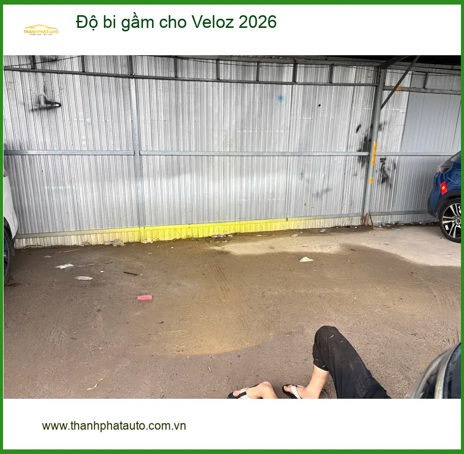 Anh Khải độ bi gầm cho Veloz 2026 tại Quận Thủ Đức vì đèn zin yếu khi đi đêm