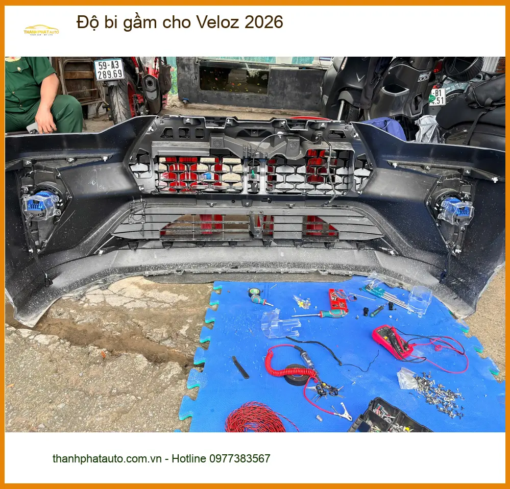 Anh Khải độ bi gầm cho Veloz 2026 tại Quận Thủ Đức vì đèn zin yếu khi đi đêm ảnh thực tế 3