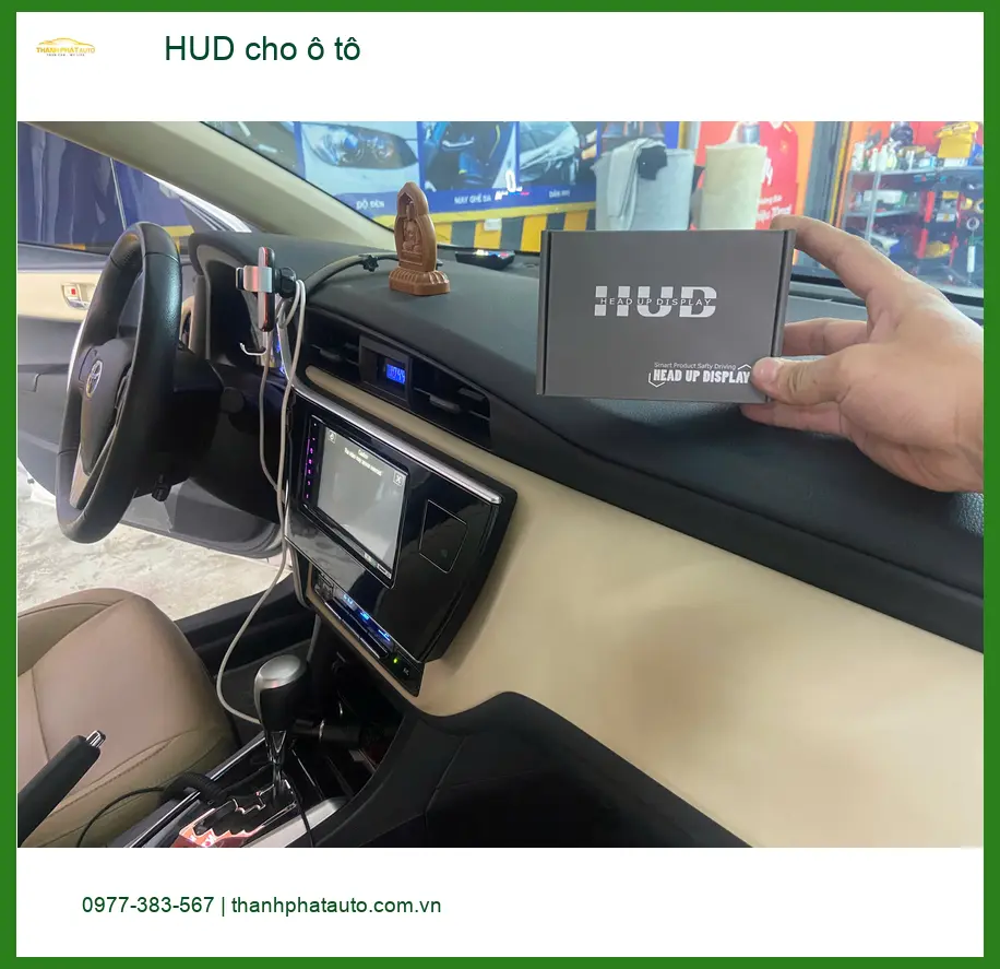 Anh Khang lắp HUD cho ô tô Toyota Vios tại Quận 12 để dễ dàng quan sát tốc độ