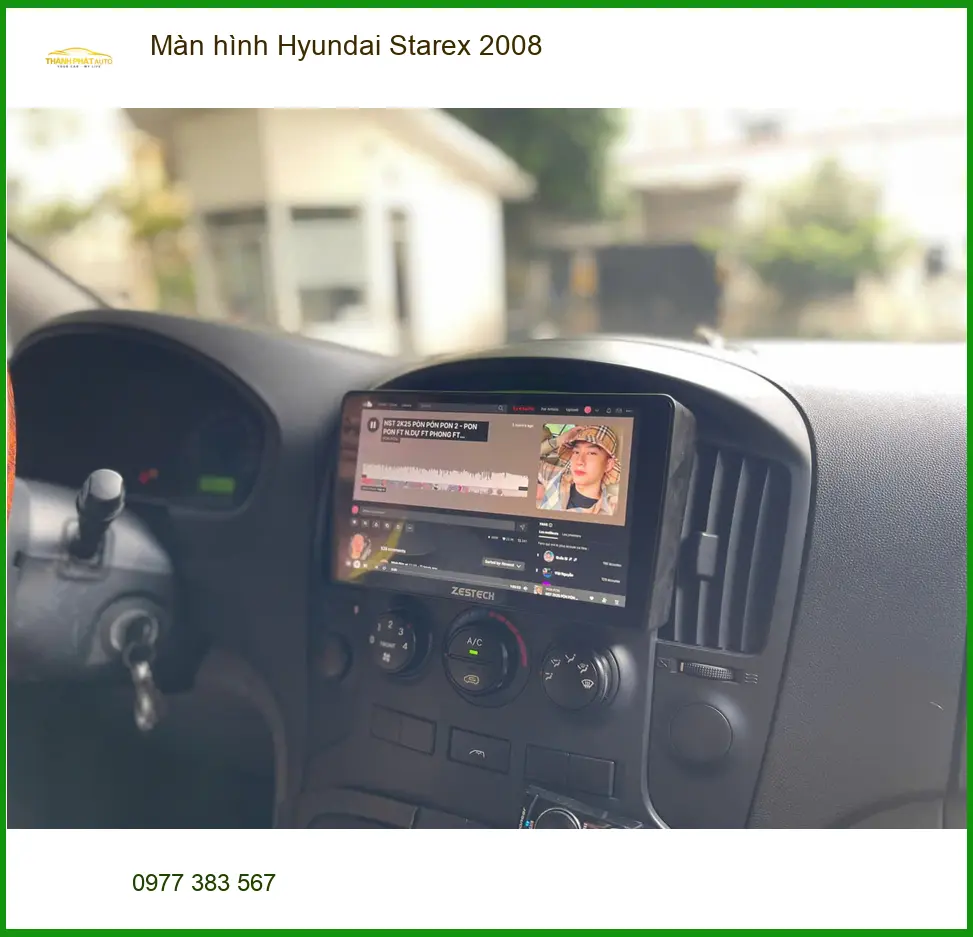 Anh Tấn Lắp Màn hình Hyundai Starex 2008 Tại Quận 12 vì màn zin đã mờ ảnh thực tế 3