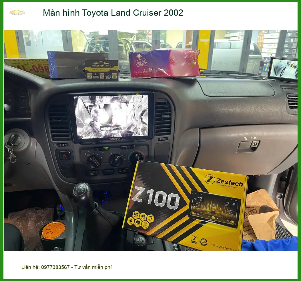 Chú Phi lắp màn hình Android cho Toyota Land Cruiser 2002 tại Quận 9 để xem bản đồ và giải trí ảnh thực tế 2