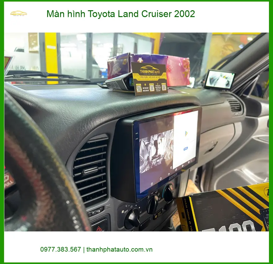 Chú Phi lắp màn hình Android cho Toyota Land Cruiser 2002 tại Quận 9 để xem bản đồ và giải trí ảnh thực tế 3