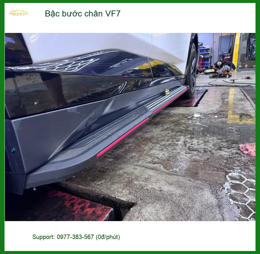 Anh Tùng lắp bậc bước chân VF7 tại Quận 9 để vợ con lên xuống xe dễ dàng hơn ảnh thực tế 3