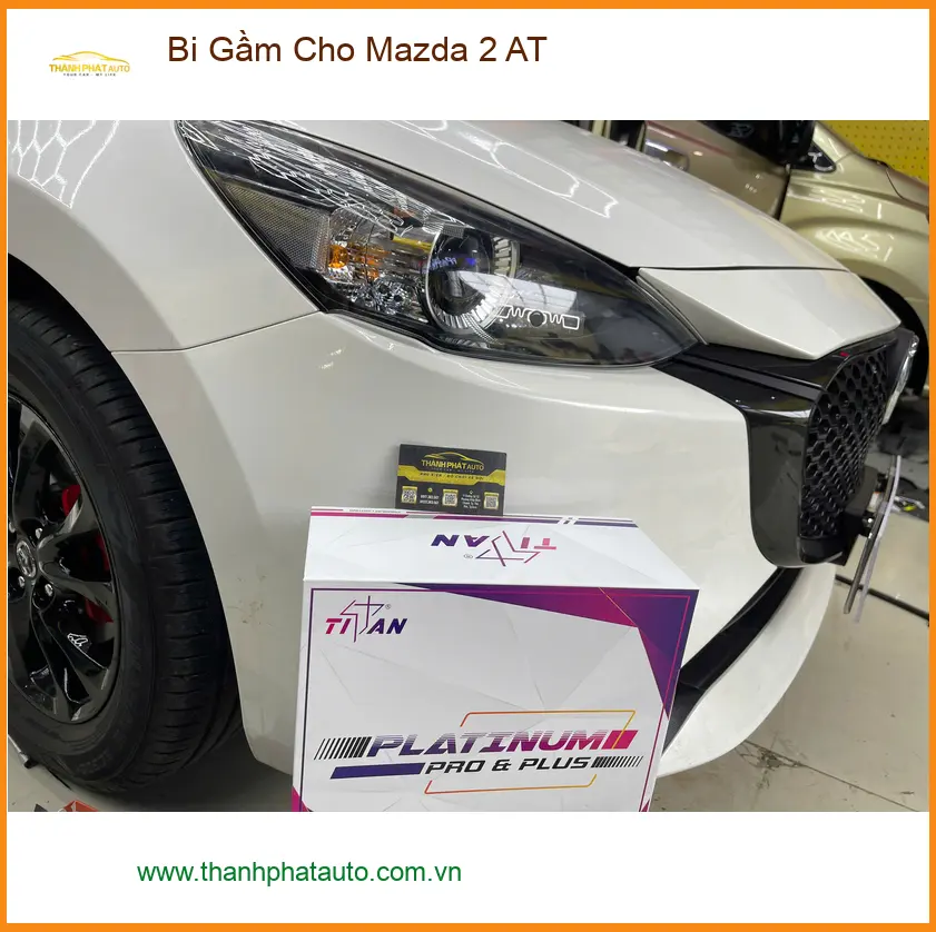 Anh Tùng độ bi gầm cho Mazda 2 AT ở Quận 9 vì thường xuyên đi làm về khuya đường vắng ảnh thực tế 2