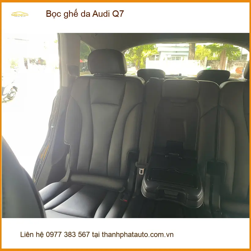 Bác Hùng bọc ghế da Audi Q7 tại Quận 9 để không gian xe luôn mới và dễ vệ sinh ảnh thực tế 5
