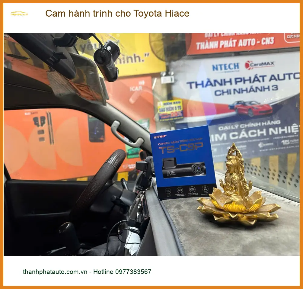 Anh Hưng lắp cam hành trình cho Toyota Hiace tại Quận 12 để an tâm hơn ảnh thực tế 4