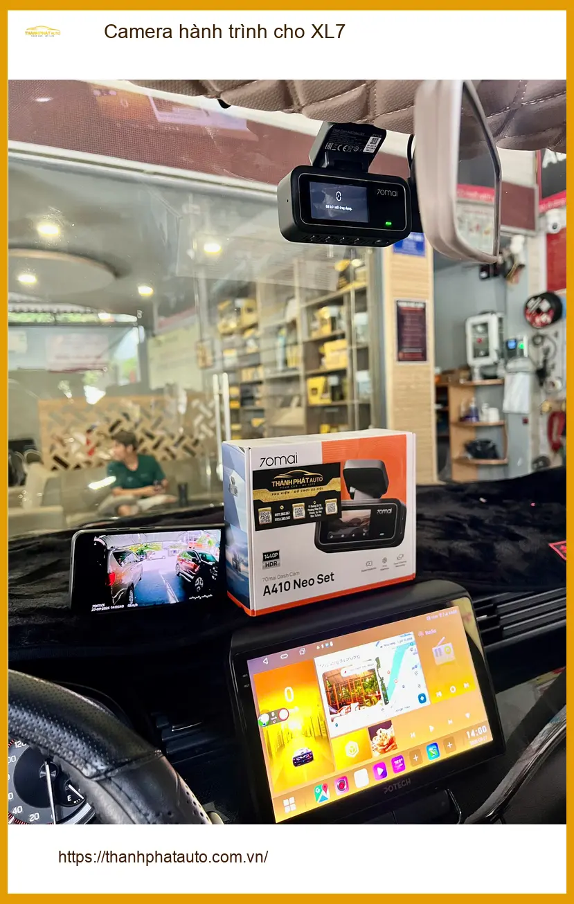 Anh Lâm lắp Camera hành trình cho XL7 tại Thủ Đức để an tâm lái xe ảnh thực tế 3