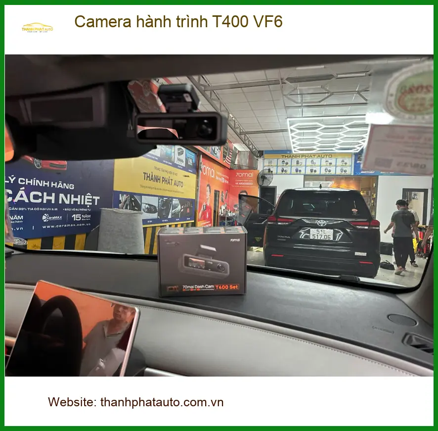Chị Thảo lắp Camera hành trình T400 cho VinFast VF6 tại Quận 12 ảnh thực tế 2