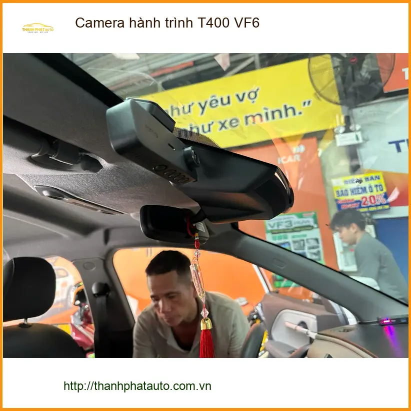 Chị Thảo lắp Camera hành trình T400 cho VinFast VF6 tại Quận 12 ảnh thực tế 4