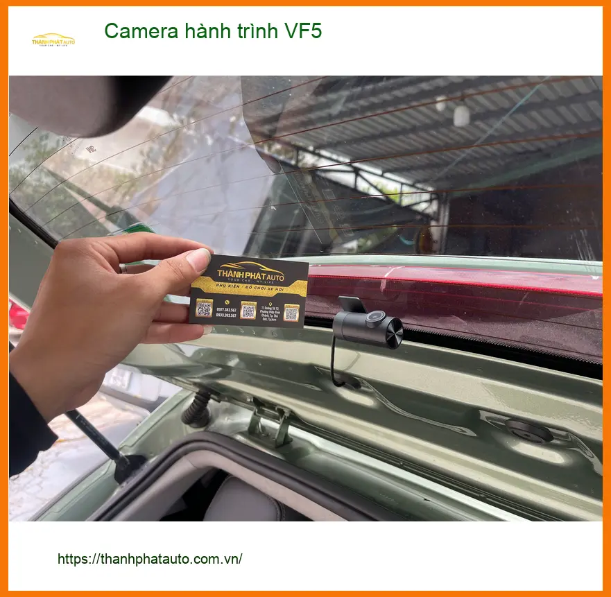Anh Minh lắp Camera hành trình VF5 tại Quận 9 để ghi lại hành trình an toàn