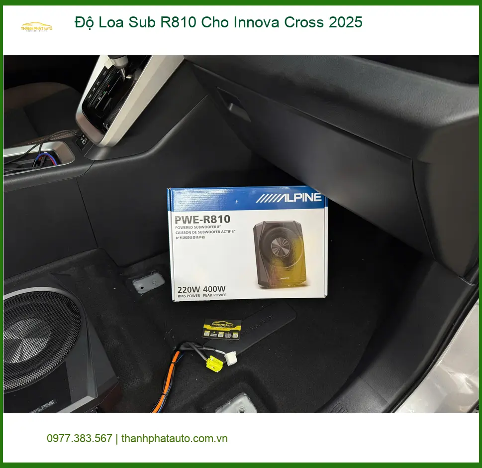 Anh Tấn Innova Cross 2025 độ Loa Sub R810 tại Quận 12 vì muốn âm thanh sống động hơn ảnh thực tế 5