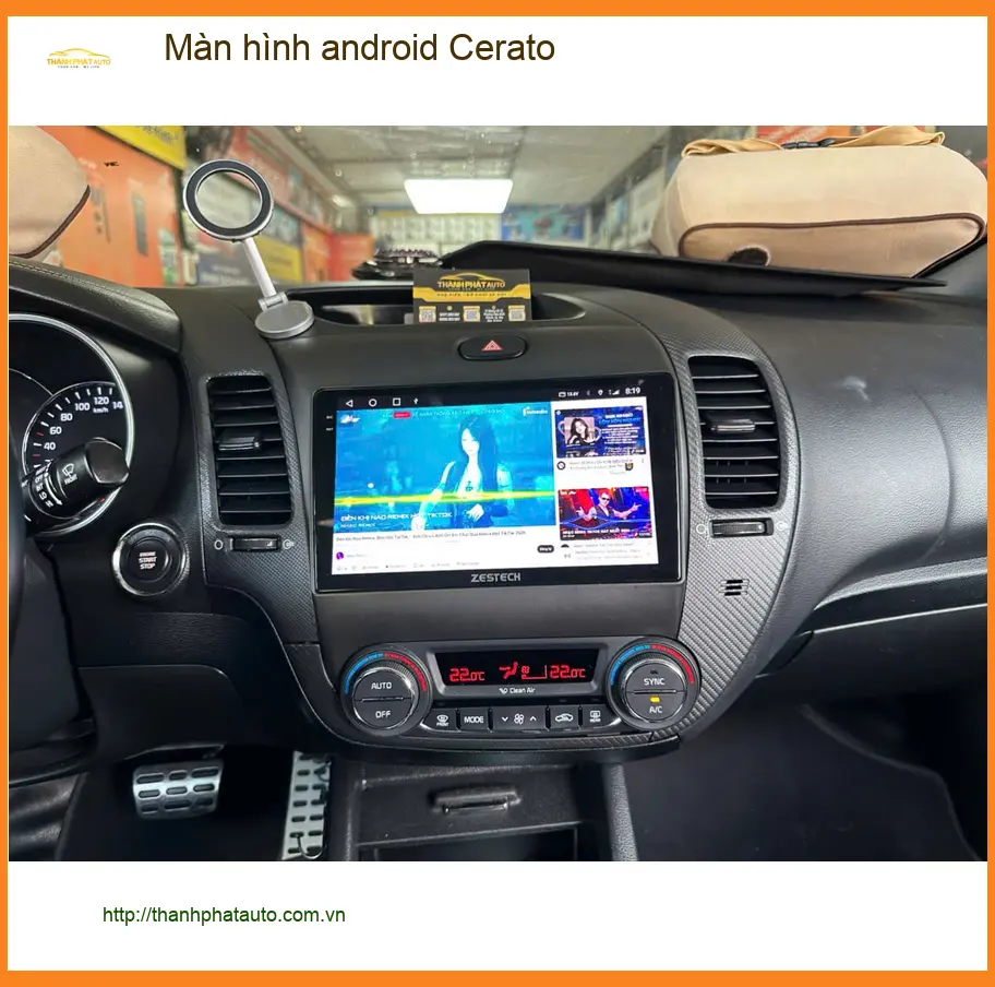 Anh Quang nâng cấp màn hình android cho Cerato tại Quận 12 vì muốn trải nghiệm công nghệ mới