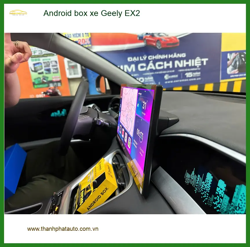 Chị Thảo lắp Android box xe Geely EX2 Quận 3 để nâng tầm tiện ích ảnh thực tế 2