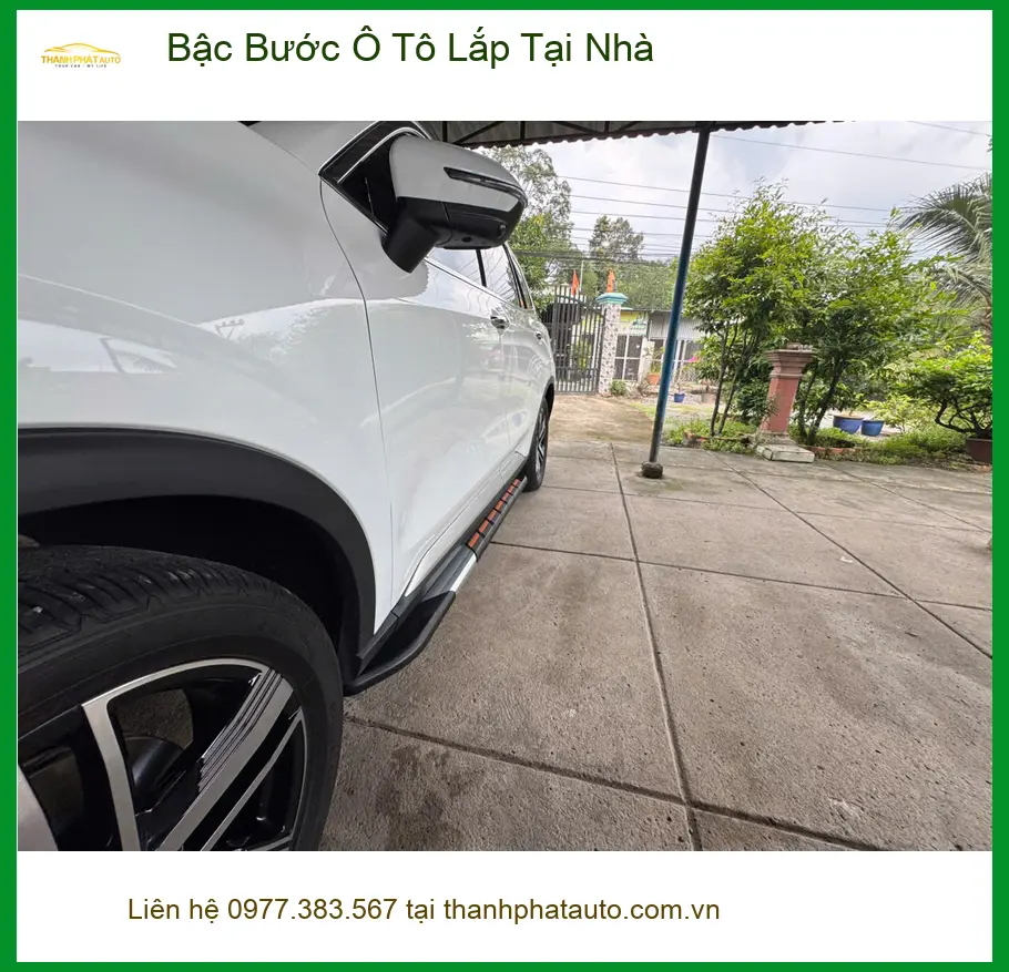 Anh Cường lắp bậc bước ô tô cho Hyundai Creta tại nhà Thủ Đức cho gia đình