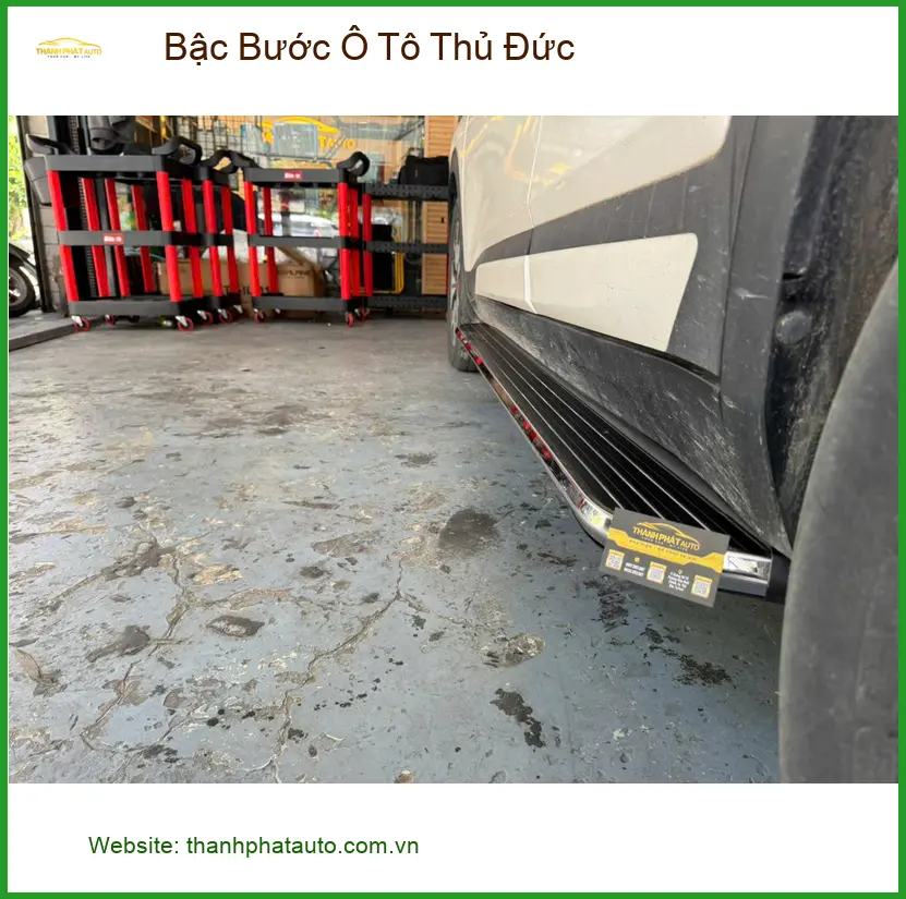 Cô Tuyết muốn lắp Bậc Bước Ô Tô cho Mitsubishi Outlander tại Thủ Đức ảnh thực tế 2