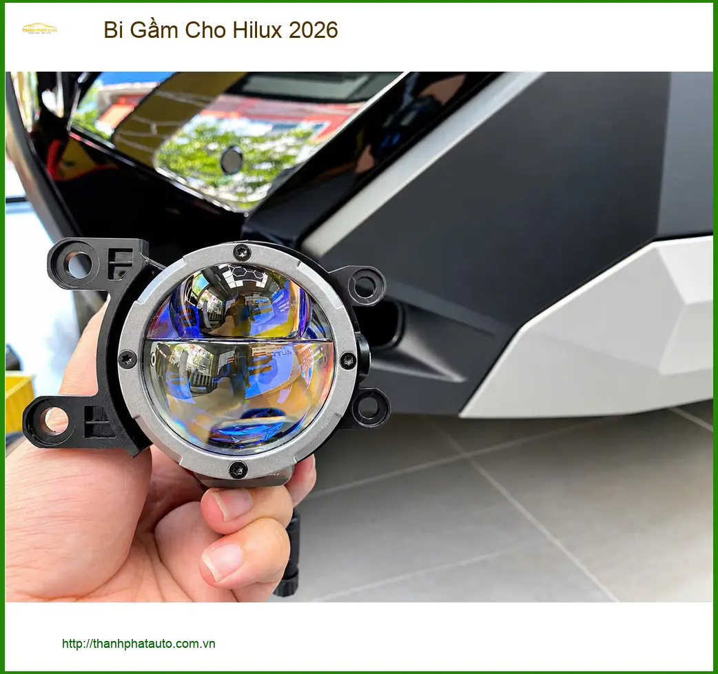 Anh Tấn lắp bi gầm cho Hilux 2026 tại Quận Thủ Đức vì hay đi công trình xa ảnh thực tế 2