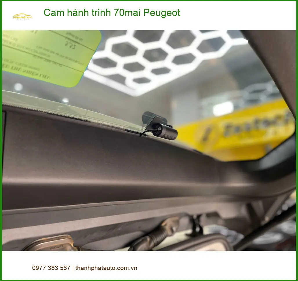 Anh Khang lắp cam hành trình 70mai cho Peugeot 3008 tại Bình Tân