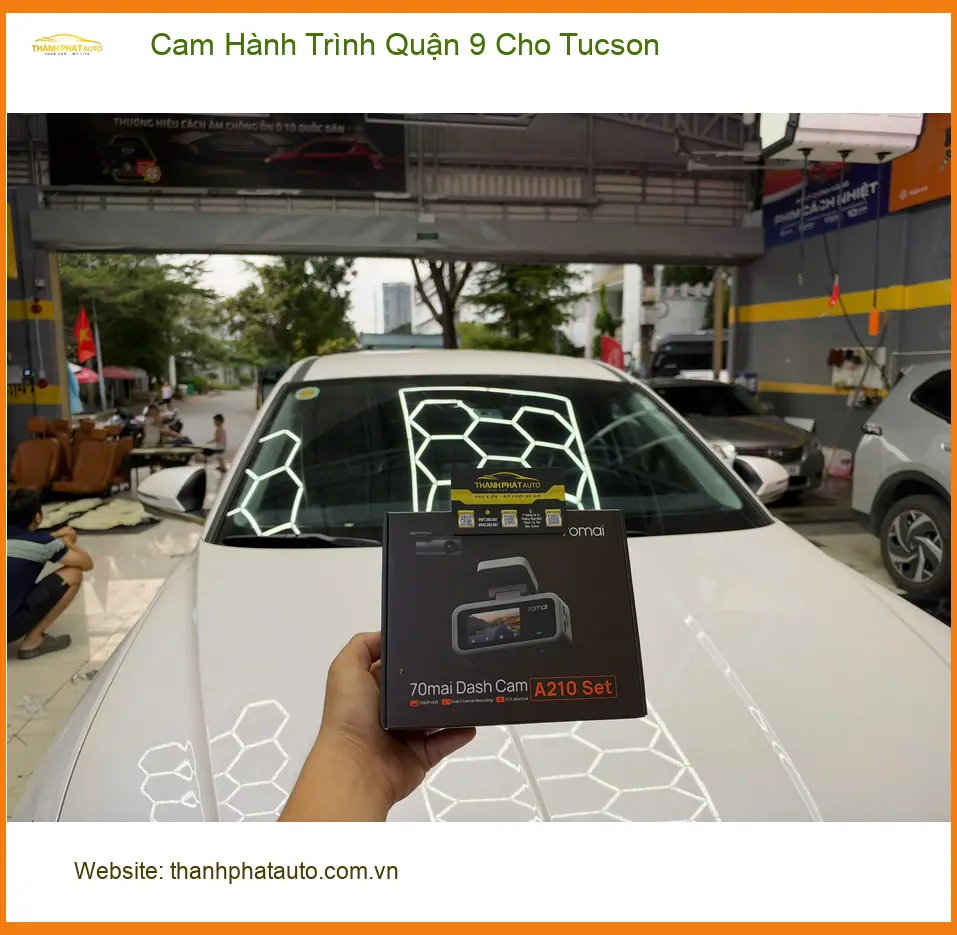 Anh Kiên lắp Cam Hành Trình cho Tucson sau va chạm nhẹ tại Quận 9 ảnh thực tế 2