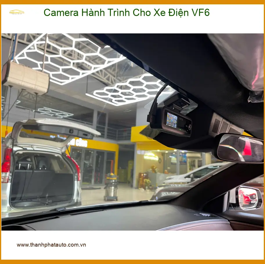Anh Tùng lắp Camera Hành Trình cho VF6 để an tâm khi lái xe tại Quận 9 ảnh thực tế 4