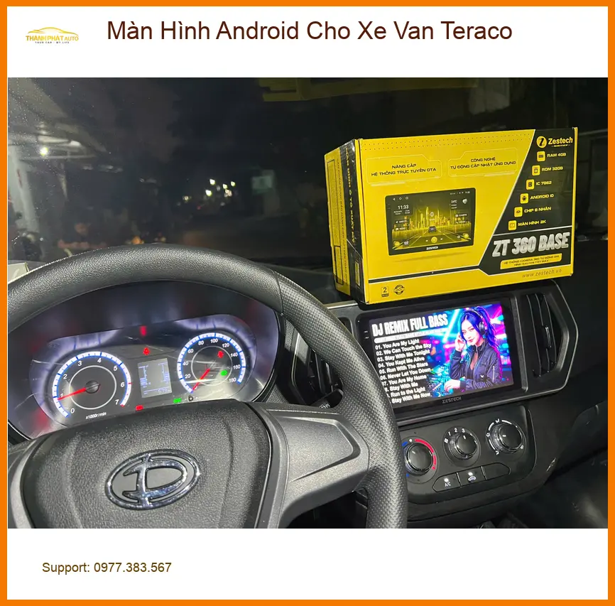 Chị Thảo lắp Màn Hình Android Xe Van Teraco tại Thủ Đức vì màn zin cũ