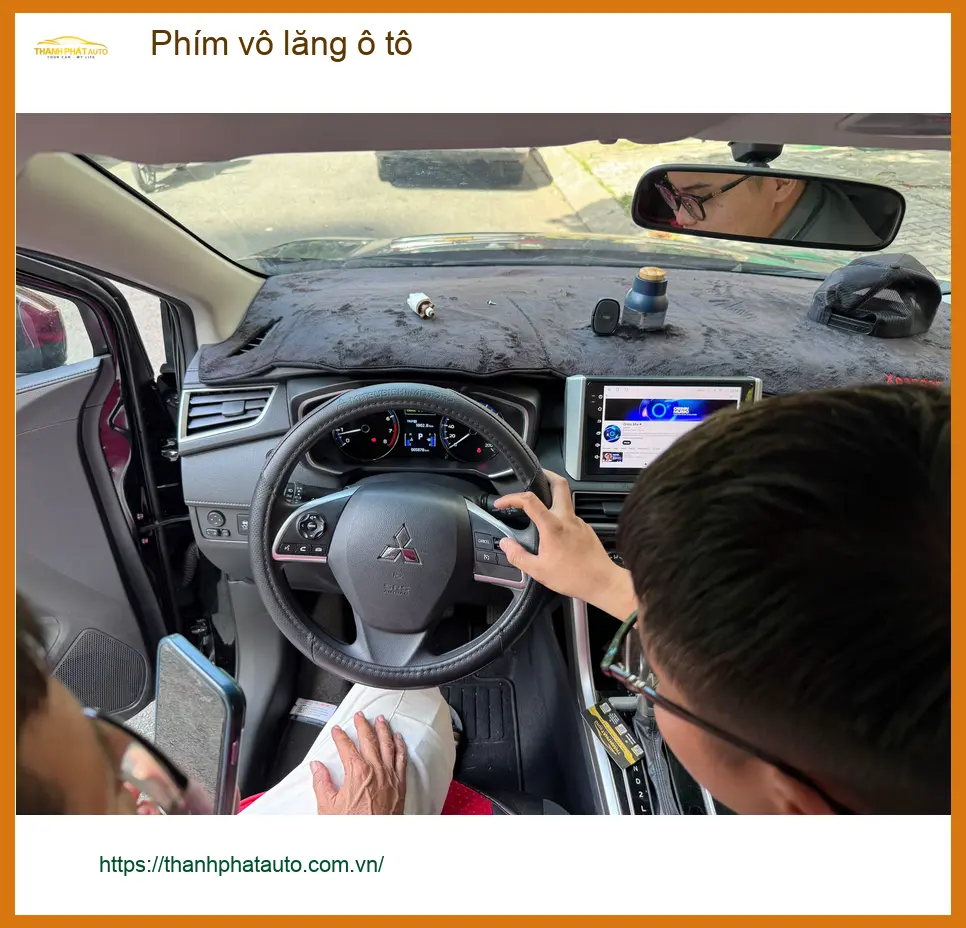 Anh Duy lắp phím vô lăng ô tô Hyundai Accent để tiện điều khiển nhạc tại Hóc Môn ảnh thực tế 5