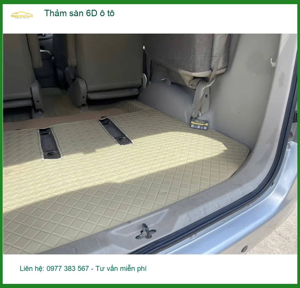 Cô Thu thay thảm sàn 6D ô tô Hyundai Creta tại Quận Gò Vấp để dễ dàng vệ sinh hơn
