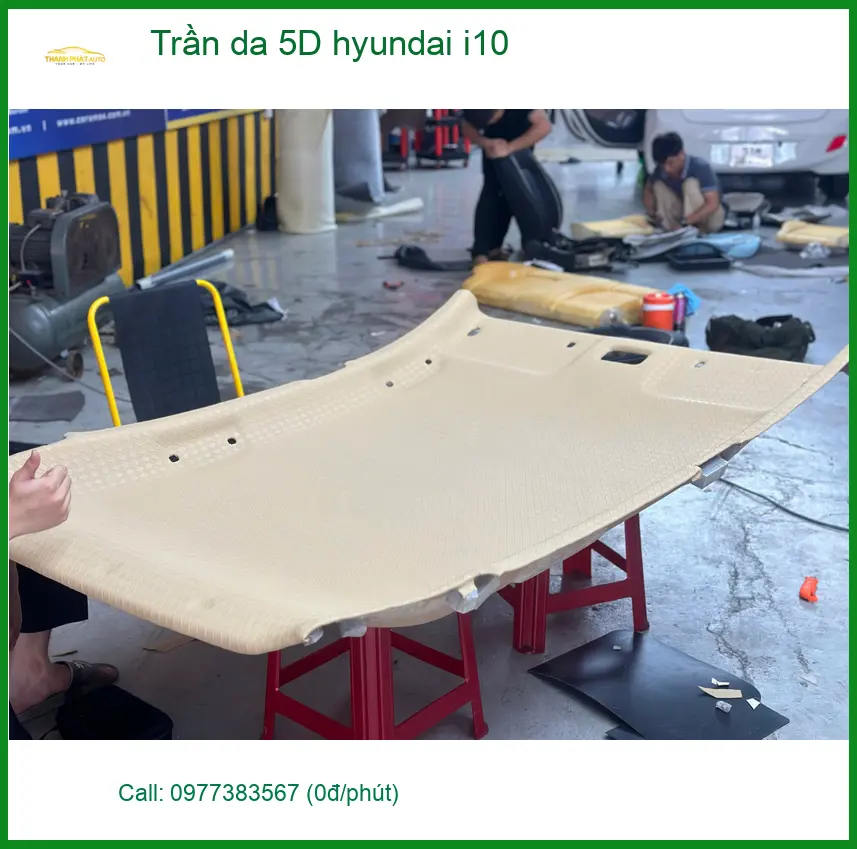 Chị Thùy bọc Trần da 5D cho Hyundai i10 tại Quận 11 để nội thất xe luôn mới mẻ và dễ vệ sinh ảnh thực tế 2